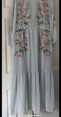 Coast cut out back - back, embroidered